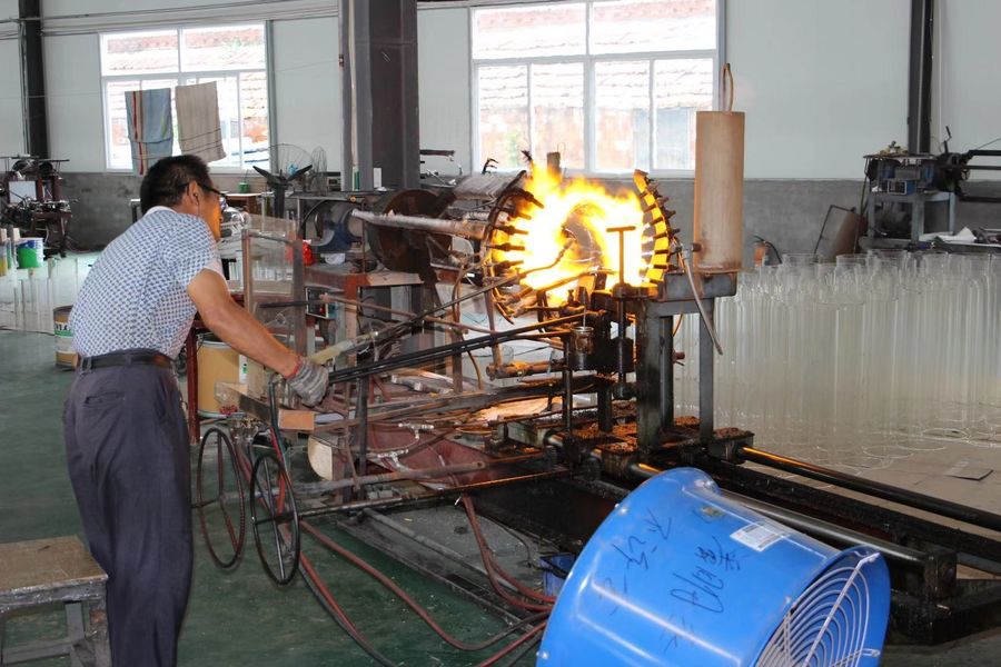 Nantong Sanjing Chemglass Co.,Ltd manufacturer production line